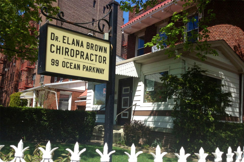 Chiropractor in Brooklyn, NY